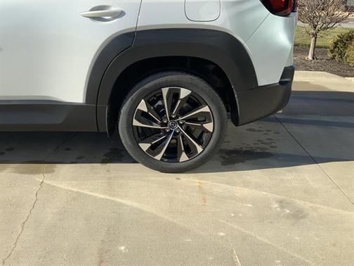 2026 Mazda CX-50 Premium Plus