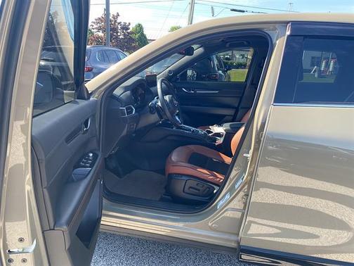 Zircon Sand Metallic 2024 Mazda CX-5 2.5 Carbon Turbo