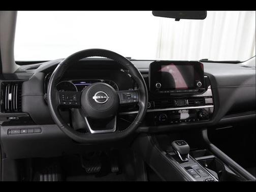 Brilliant Silver Metallic 2024 Nissan Pathfinder SV