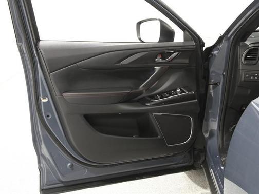 2023 Mazda CX-9 Carbon Edition