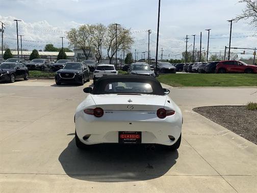 Snowflake White Pearl 2026 Mazda MX-5 Miata Grand Touring