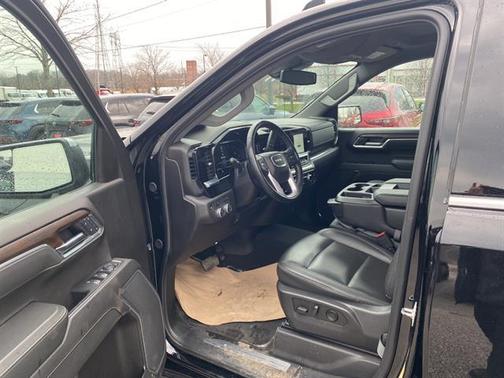 Onyx Black 2025 GMC Sierra 1500 SLT