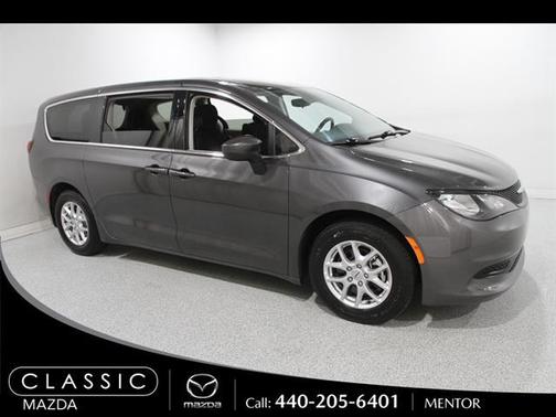 Granite Crystal Clearcoat Metallic 2023 Chrysler Voyager LX