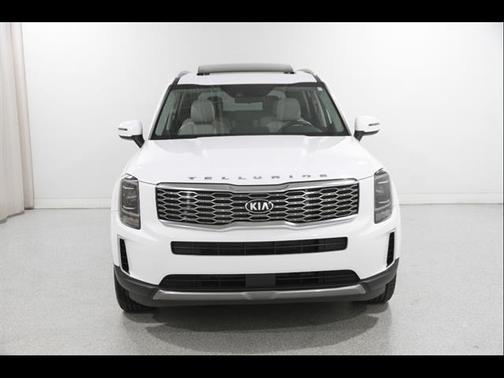 Glacial White Pearl 2021 Kia Telluride S