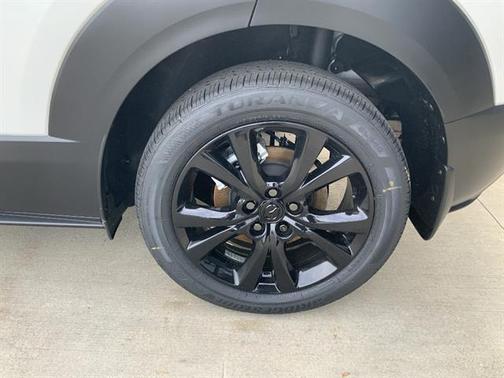 Snowflake White Pearl 2026 Mazda CX-30 2.5 S Aire Edition