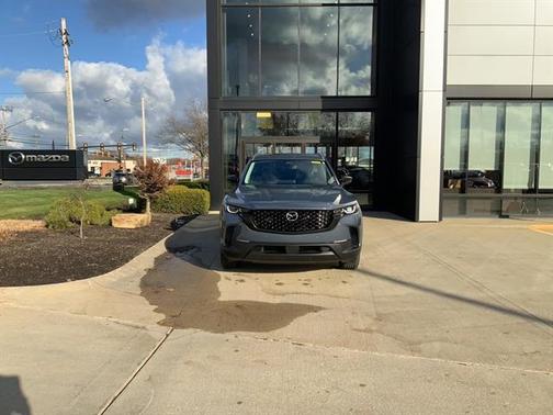 2026 Mazda CX-50 Premium Plus