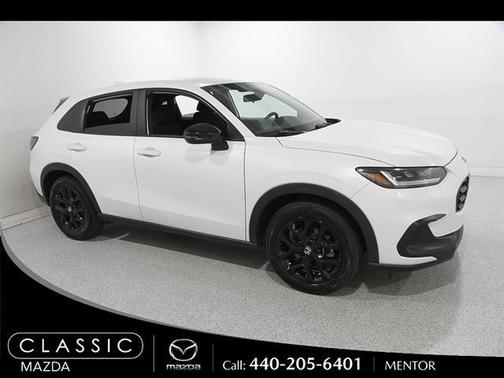 White 2024 Honda HR-V Sport