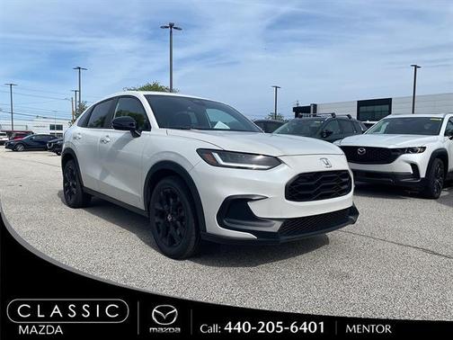 White 2024 Honda HR-V Sport