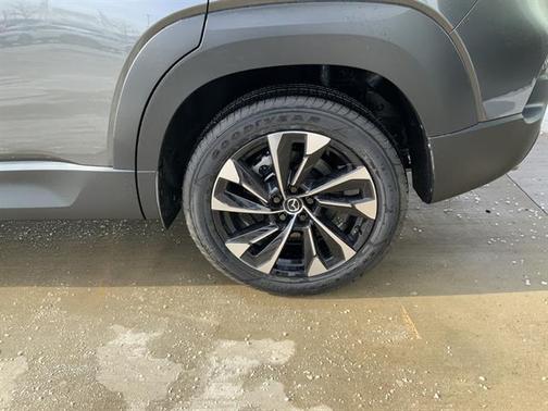 2026 Mazda CX-50 Premium Plus