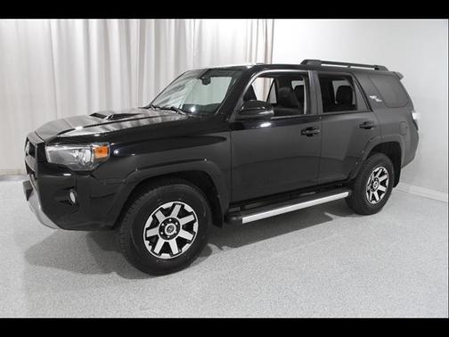 Midnight Black Metallic 2019 Toyota 4Runner Sport