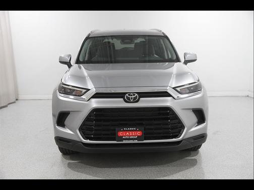 Celestial Silver Metallic 2025 Toyota Grand Highlander XLE