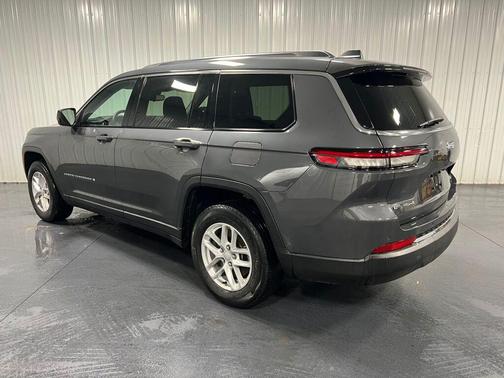 2022 Jeep Grand Cherokee L Laredo