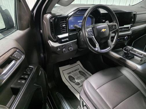 Dark Ash Metallic 2022 Chevrolet Silverado 1500 LTZ