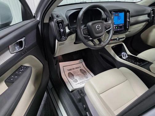 Blue 2024 Volvo XC40 B5 Plus Bright Theme