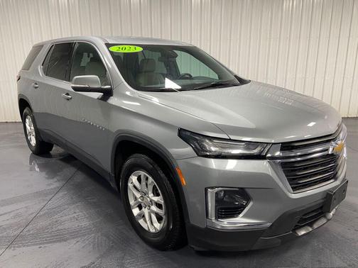 2023 Chevrolet Traverse LS