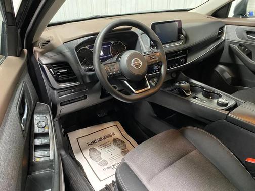 Super Black 2021 Nissan Rogue SV