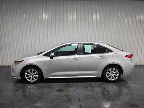 Classic Silver Metallic 2021 Toyota Corolla LE
