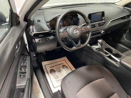 2024 Nissan Altima S FWD