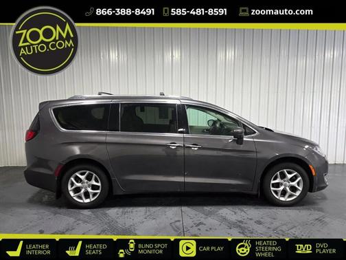 Gray 2019 Chrysler Pacifica Touring L