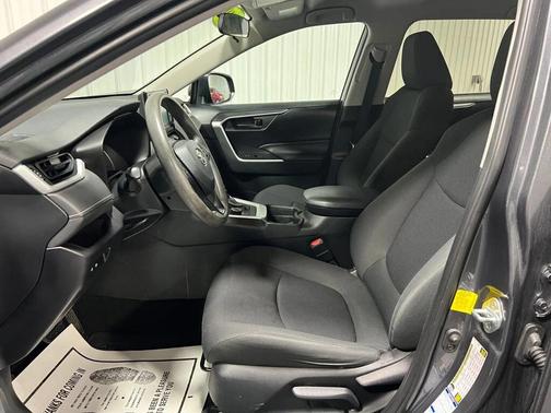 2019 Toyota RAV4 Hybrid LE