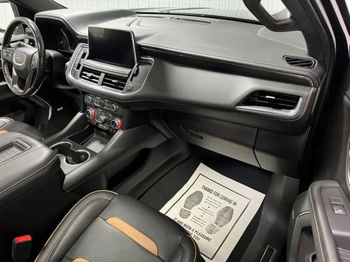 2021 GMC Yukon XL 4WD AT4