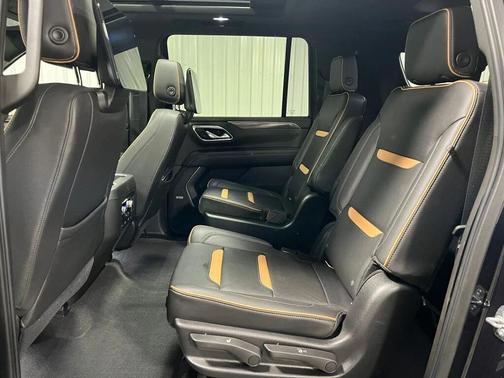 2021 GMC Yukon XL 4WD AT4