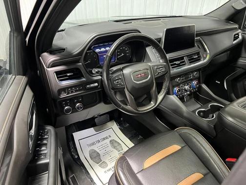 2021 GMC Yukon XL 4WD AT4