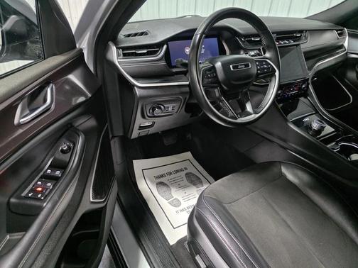 Silver Zynith 2022 Jeep Grand Cherokee L Altitude
