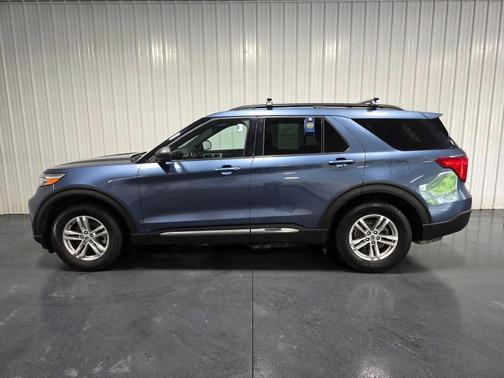 Blue Metallic 2020 Ford Explorer XLT