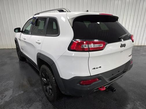 Bright White Clearcoat 2018 Jeep Cherokee Trailhawk