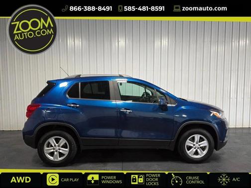 Pacific Blue Metallic 2020 Chevrolet Trax LT