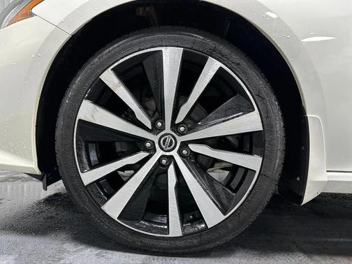 2021 Nissan Altima SR Intelligent AWD