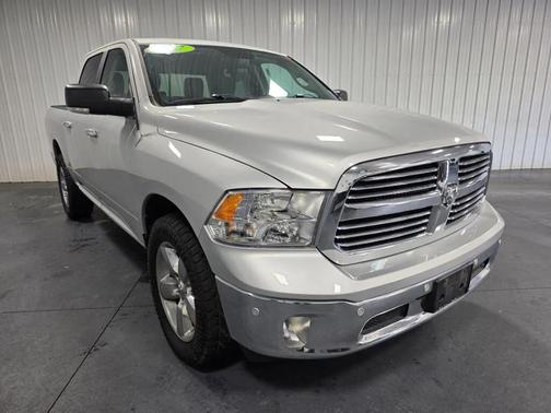 Bright Silver Metallic Clearcoat 2017 RAM 1500 Big Horn