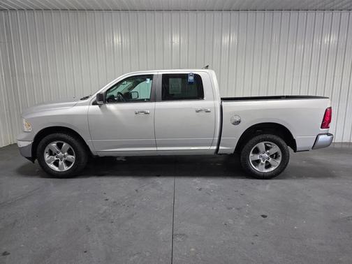 Bright Silver Metallic Clearcoat 2017 RAM 1500 Big Horn