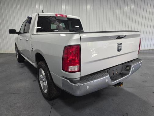 Bright Silver Metallic Clearcoat 2017 RAM 1500 Big Horn