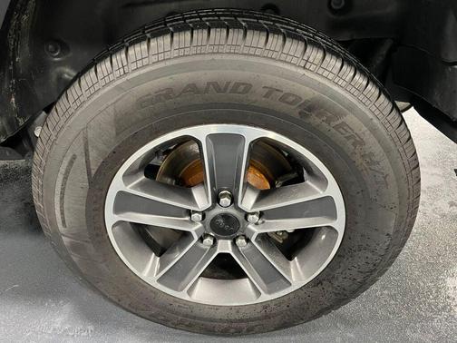 2023 Jeep Wrangler 4-Door Sahara