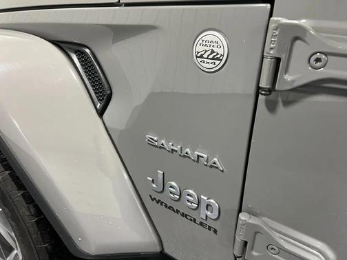2023 Jeep Wrangler 4-Door Sahara