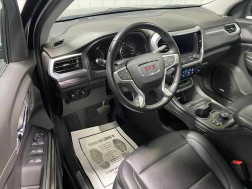 2022 GMC Acadia AWD SLT
