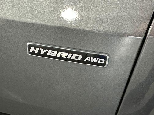 Carbonized Gray Metallic 2022 Ford Escape SE