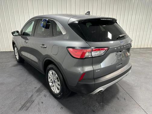Carbonized Gray Metallic 2022 Ford Escape SE