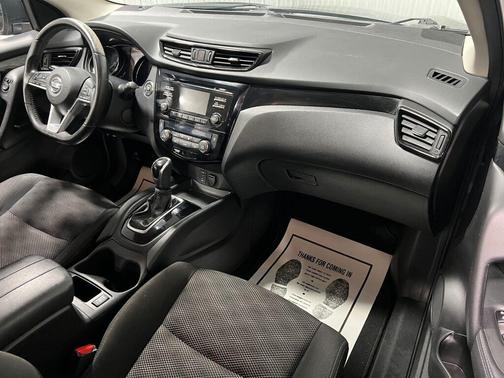 2017 Nissan Rogue Sport SV