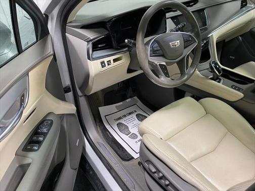 2017 Cadillac XT5 Premium Luxury