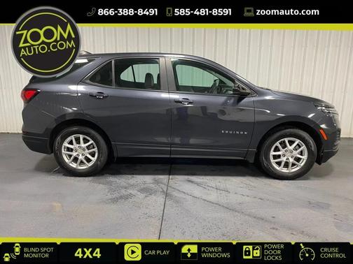 Iron Gray Metallic 2022 Chevrolet Equinox LS