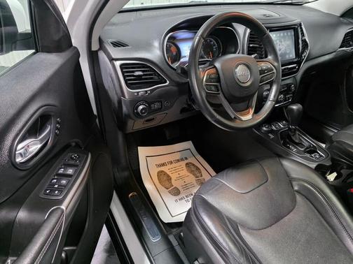 Bright White Clearcoat 2019 Jeep Cherokee Limited