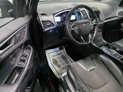 Magnetic Metallic 2019 Ford Edge ST