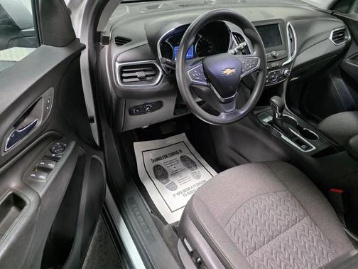 Silver Ice Metallic 2022 Chevrolet Equinox 1LT