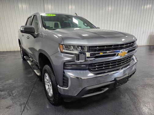 Gray 2019 Chevrolet Silverado 1500 LT