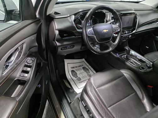 Sable Brown Metallic 2018 Chevrolet Traverse LT Leather