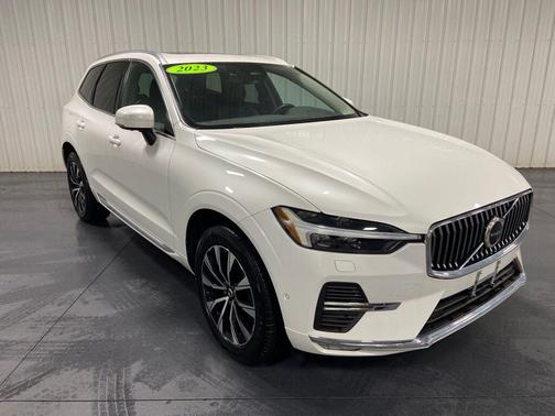 2023 Volvo XC60 B5 Plus Bright Theme