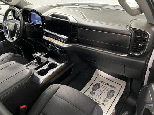 Summit White 2023 Chevrolet Silverado 1500 LT